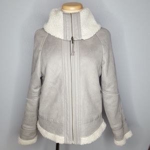 ANA a new approach faux sherpa coat| size medium